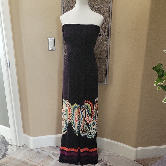Soma Dresses & Skirts - Soma Black Strapped/Strappless Maxi Dress with Colorful Patterns